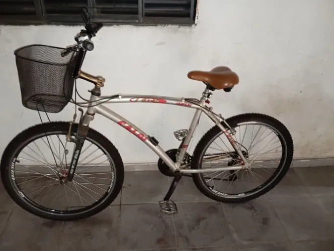 Bicicleta aro 26 de alumínio com aro aereo