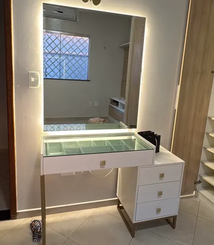 Camarim seminovo R$1.600, aceito cartão