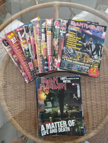 Coleção de Revistas, Posters, Bandeira e Bandanas