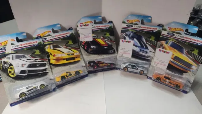Miniatura Hot Wheels Serie Ford Performace