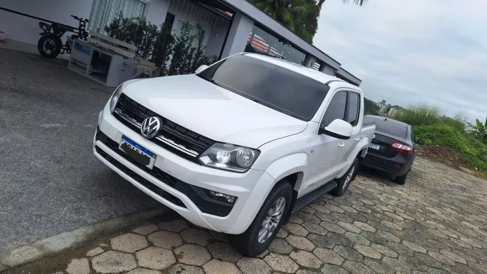 Volkswagen Amarok Comfor. CD 2.0 TDI 4X4 Dies. Aut. 2021
