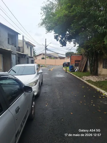 Vende ou troca se casa Capão Imbuia.
