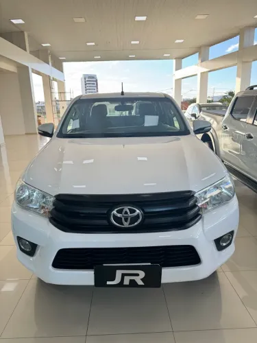 Toyota Hilux CD 4X4 2.8 Diesel Mec. 2017