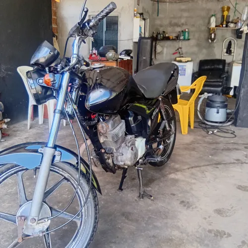 Moto excelente para dia dia.