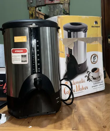 Cafeteira automática Marchesoni de 6 litros em aço inoxidável com visor de nível