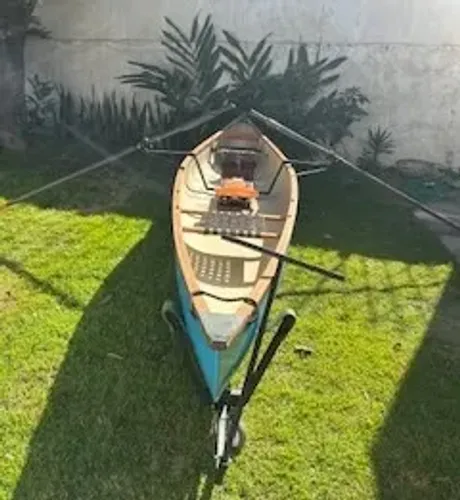 canoa canadense em fibra e banco deslizante