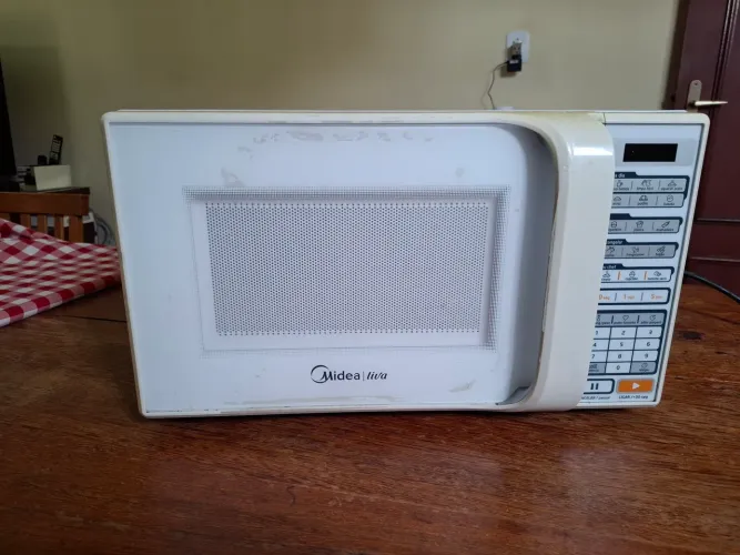 Micro-ondas Midea Liva