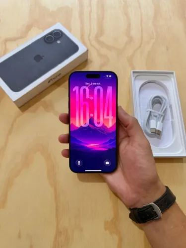 iPhone 17 256GB - 5 Meses de Uso, Garantia Apple até 04/2027 e Nf (Aceito Cartão)