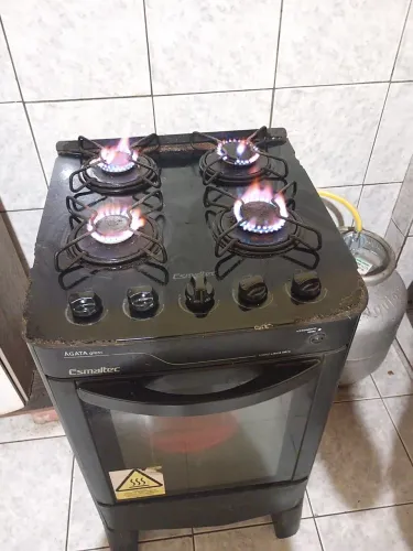 Fogão Esmaltec Mesa de vidro 4 bocas