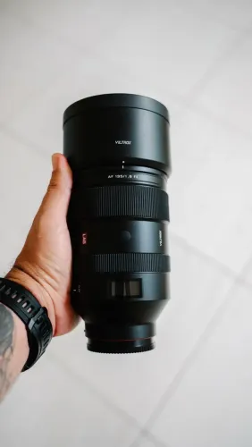 Lente Viltrox 135mm 1.8 FF Sony