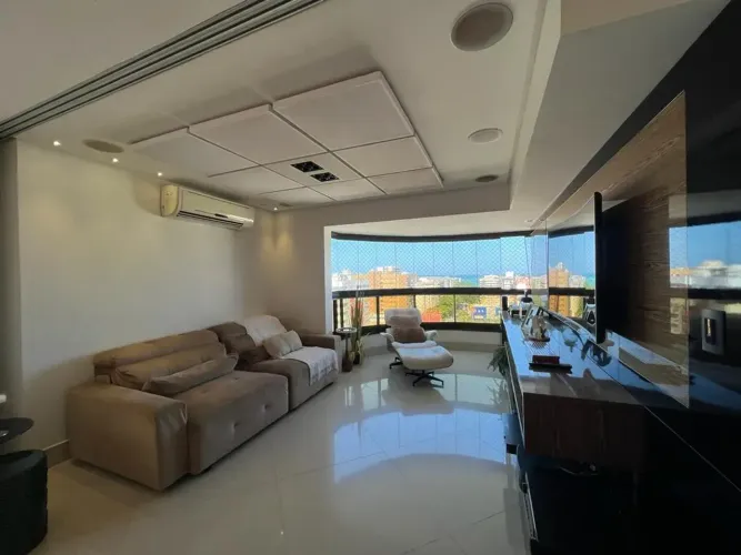 Vendo Apto Cobertura de 200 m² com 3 suítes+ piscina na Ponta Verde