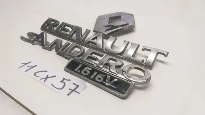 Emblema Letreiro Tampa Traseira Renault Sandero 2009