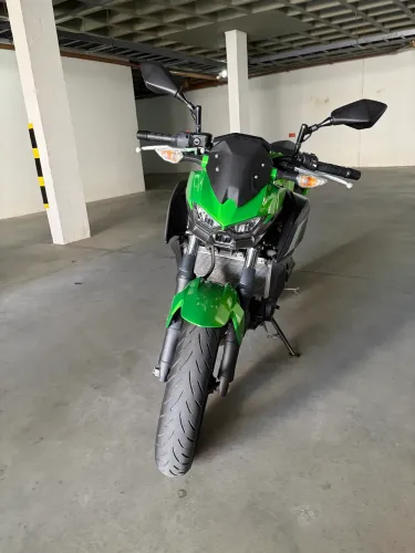 Kawasaki Z 500 2025