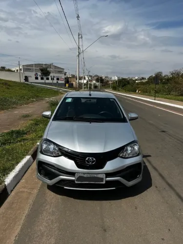 Toyota Etios X Plus Sedan 1.5 Flex 16V 4P Mec. 2019
