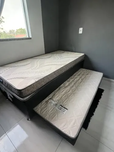 Cama de Solteiro Box com Bicama Auxiliar - Ótimo Estado, Aproveite!