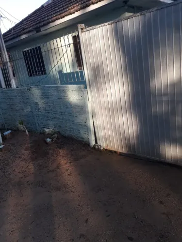 Vende-se casa ampla e espaçosa