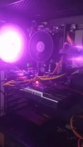 Placa de vídeo GTX 750 ti