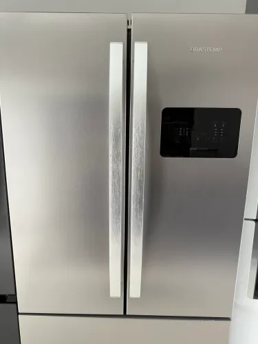 Geladeira Brastemp 554 Litros Frost Free Inverse Cor Inox escovado 220v