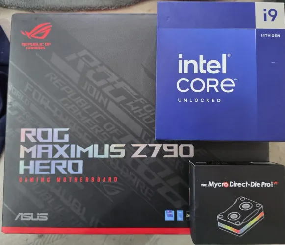 Z790 ROG Maximus Hero + I9 14900KS delided + Bloco Direct Die Thermal Grizzly