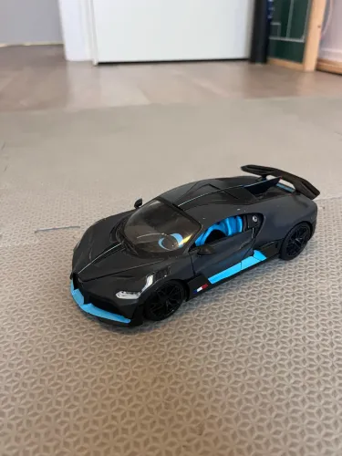 Carro de brinquedo Bugatti