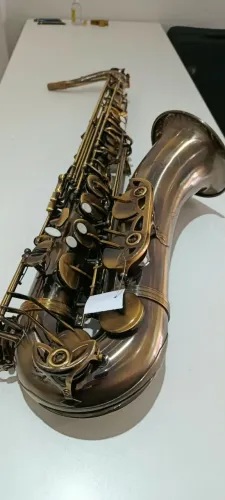 Sax Tenor Sib Hoyden Envelhecido Usado R$ 3.850,00 em até 12x Sem juros no Cartão