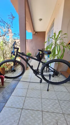Bicicleta aro 29 marcha freio a disco amortecedor dianteiro