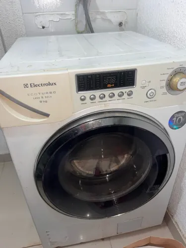 ? LAVA E SECA ELECTROLUX 9 KG