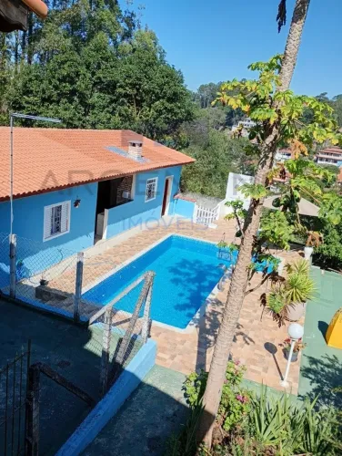 Chácara à venda em Santa Isabel - 3.800 m² | 2 casas | Piscina