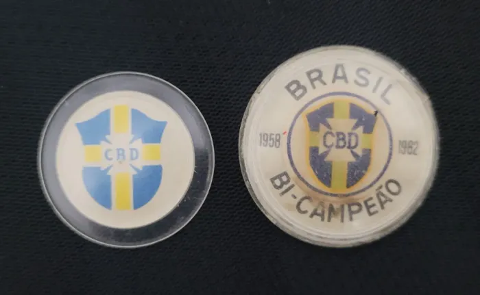 Lote Futebol de Botão 02 botões antigos Seleção Brasileira CBD 1962