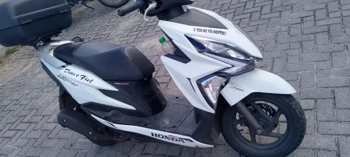 Honda elite