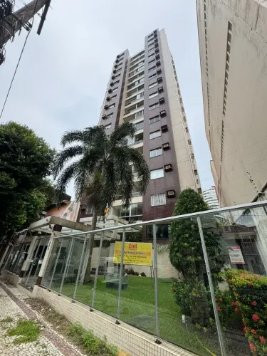 Alugo apartamento no Edifício Solar Pancetti na Batista Campos com 120m² e 3 quartos