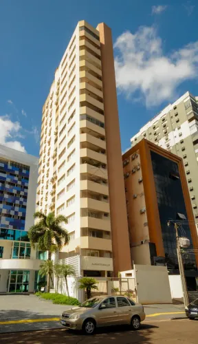 Apartamento semimobiliado para locação no Edifício Augusto Araújo, Centro de Foz do Iguaçu