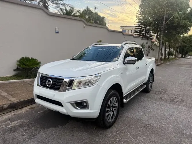 Nissan Frontier LE CD 4X4 2.3 Bi-TB Diesel Aut. 2021