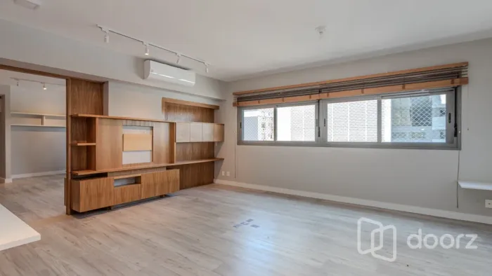 Imóvel na Nilo Peçanha com 1 dormitórios e 76.78m²