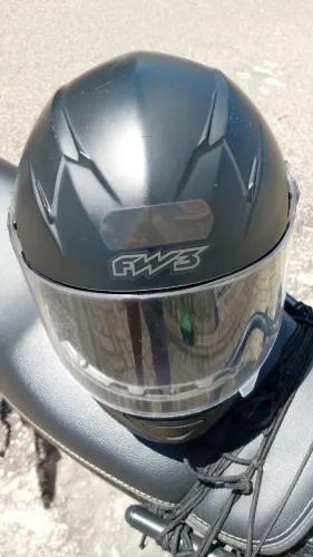 Vendo capacete FW3 tamanho 60
