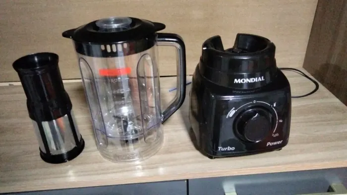 Liquidificador mondial 220 volts