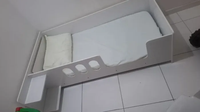 Cama montessoriana