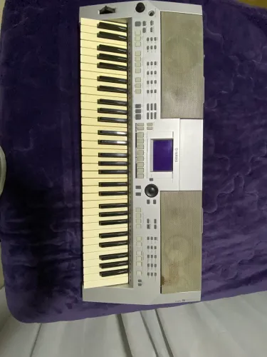 Teclado Yamaha PSR-S500