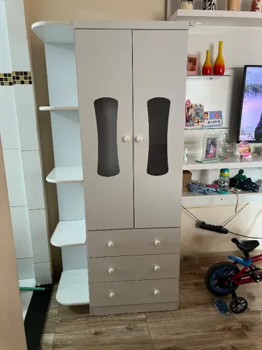 Guarda roupa infantil
