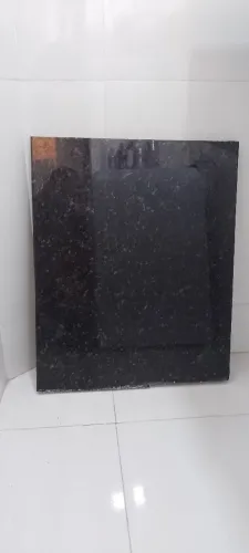 Pedra de granito dimensão 60x50 cm