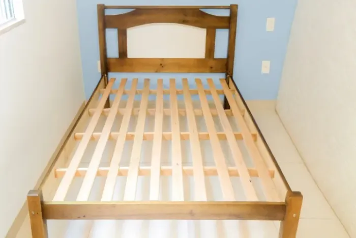 Cama Casal Madeira, Entrego nova Embalada