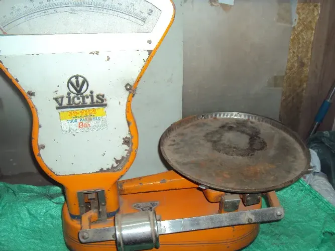 balança  antiga mesa /mercado /armazem analogica /revisao nela 