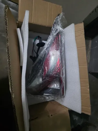 Lanterna Traseira Toyota Prius 2016
