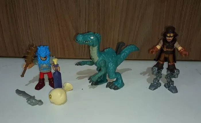 Bonecos Imaginext Pirata, Jurassic Word e outros - Mattel