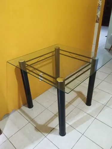 Mesa tampo vidro 