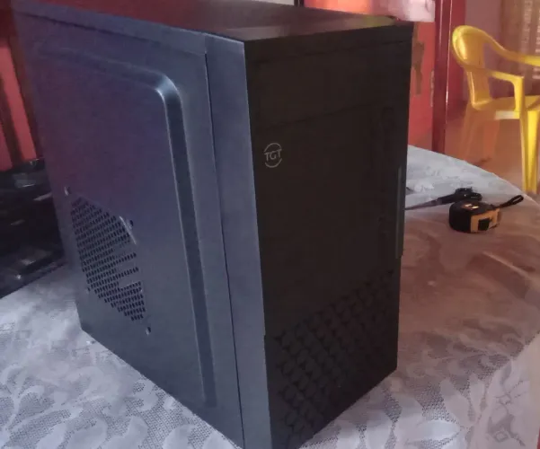 Gabinete e Fonte muito conservado
