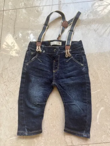 Calça ZARA infantil com suspensório TAM 3-6meses