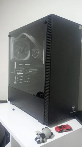 PC Gamer Completo RTX 4060 + Ryzen 5 5600 + 32GB RAM + Monitor Zinnia 21.5" (Impecável!)