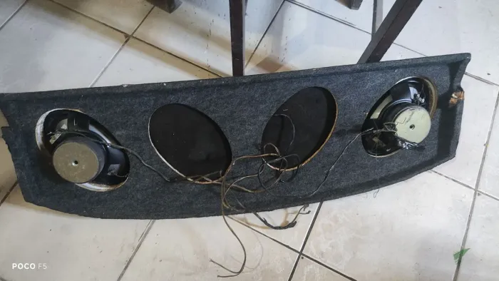Tampão do Etios com 2 fones