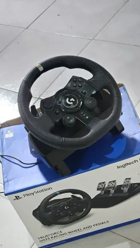 Logitech g923
